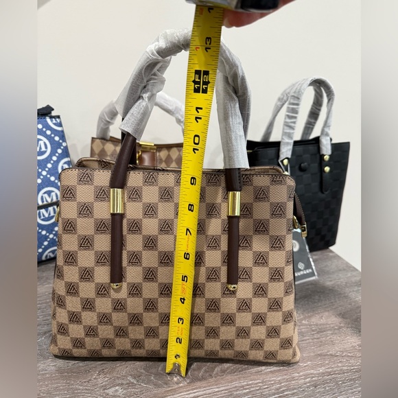 NWT Handbag - Picture 7 of 7